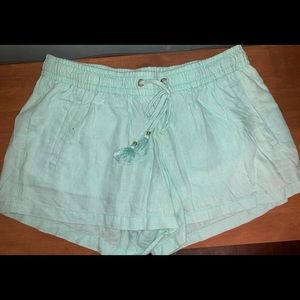 Lilly Pulitzer mint green shorts size small